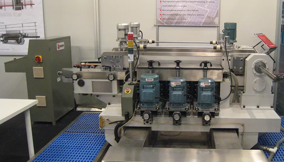 Traitement du verre électrochromique et photochromique