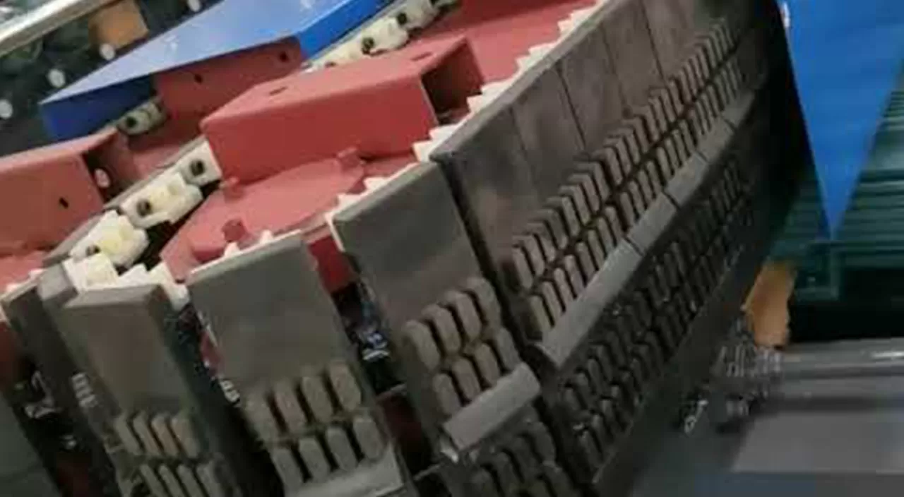 HISENG Edge rectification HSB 371 vidéo